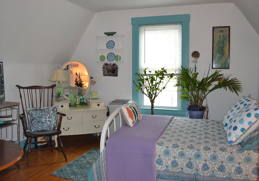 Cristina's Rooms for Rent Maine